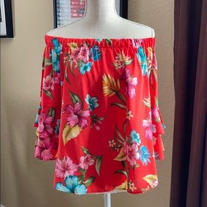 Bold strapless blouse